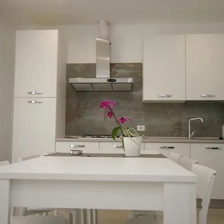 Residenza Adua Evangelisti Casa 아파트 *