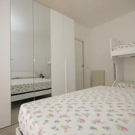Residenza Adua Evangelisti Casa 벨레지아아지마리나